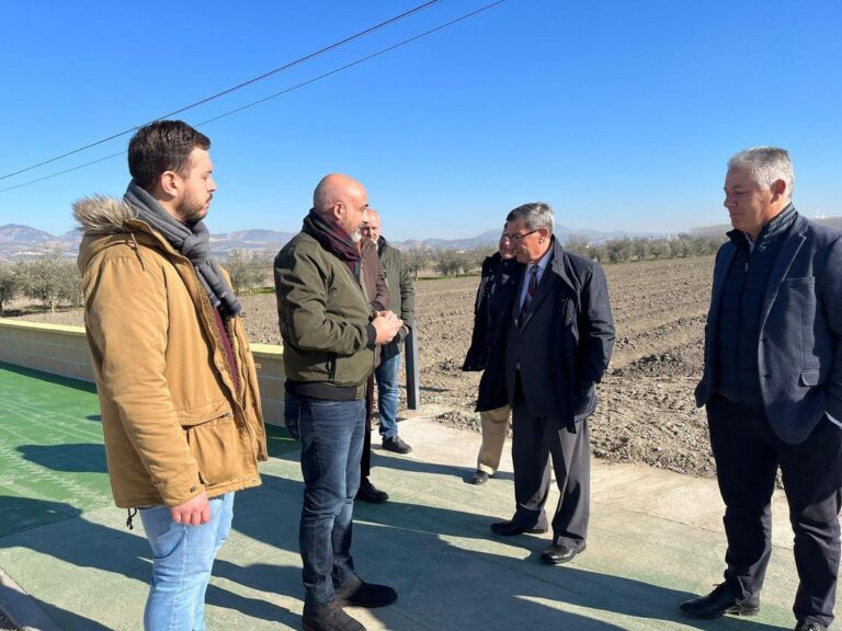 OBRAS | FUENTE VAQUEROS INAUGURA SU PRIMER CARRIL CICLOPEATONAL QUE PERMITIRÁ HACER SENDERISMO POR LA VEGA LORQUIANA -Fuente Vaqueros