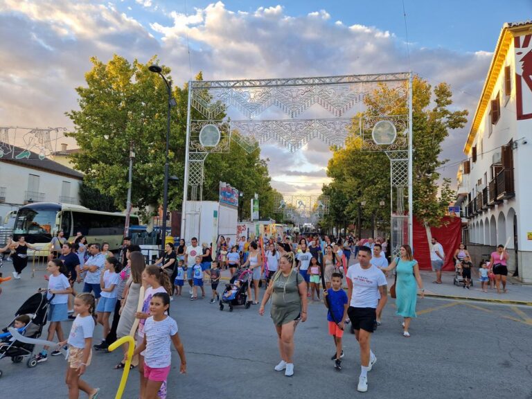 FIESTAS | PASACALLES ANIMADO. FERIA FUENTE VAQUEROS 2023.-Fuente Vaqueros