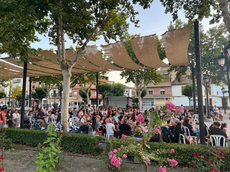 FIESTAS | IMAGENES DEL ESPECTACULO DE CIRCO FESTIKIDS-Fuente Vaqueros