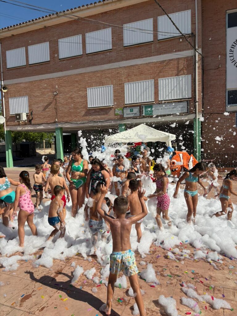 FIESTAS | IMAGENES DE LA FIESTA ACUATICA DE HOY-Fuente Vaqueros