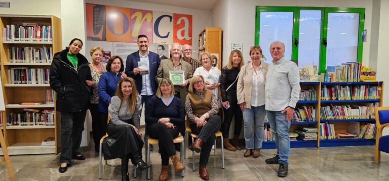 CULTURA | PRESENTACIÓN DEL LIBRO REFLEXIONES POÉTICAS Y RECITAL POÉTICO-Fuente Vaqueros