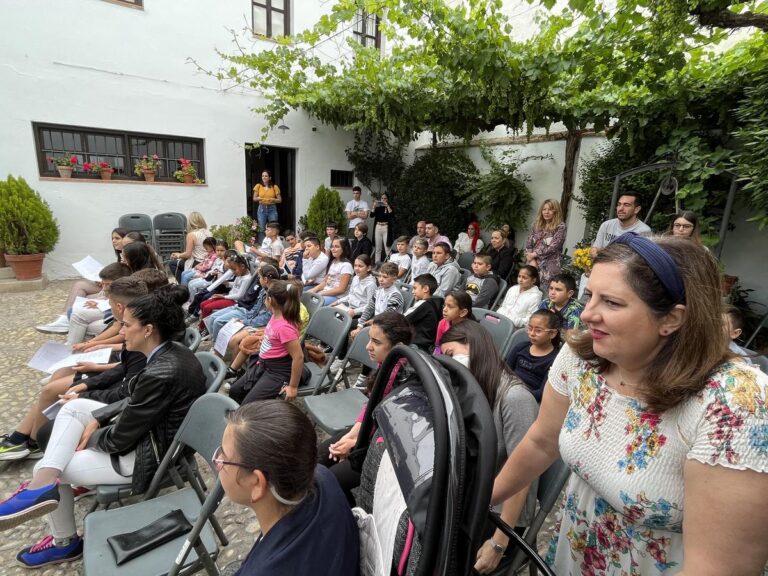 SEMANA CULTURAL | OFRENDA FLORAL Y POÉTICA DEL CEIP FEDERICO GARCÍA LORCA Y EL IES FERNANDO DE LOS RÍOS EN LA CASA NATAL DE LORCA-Fuente Vaqueros
