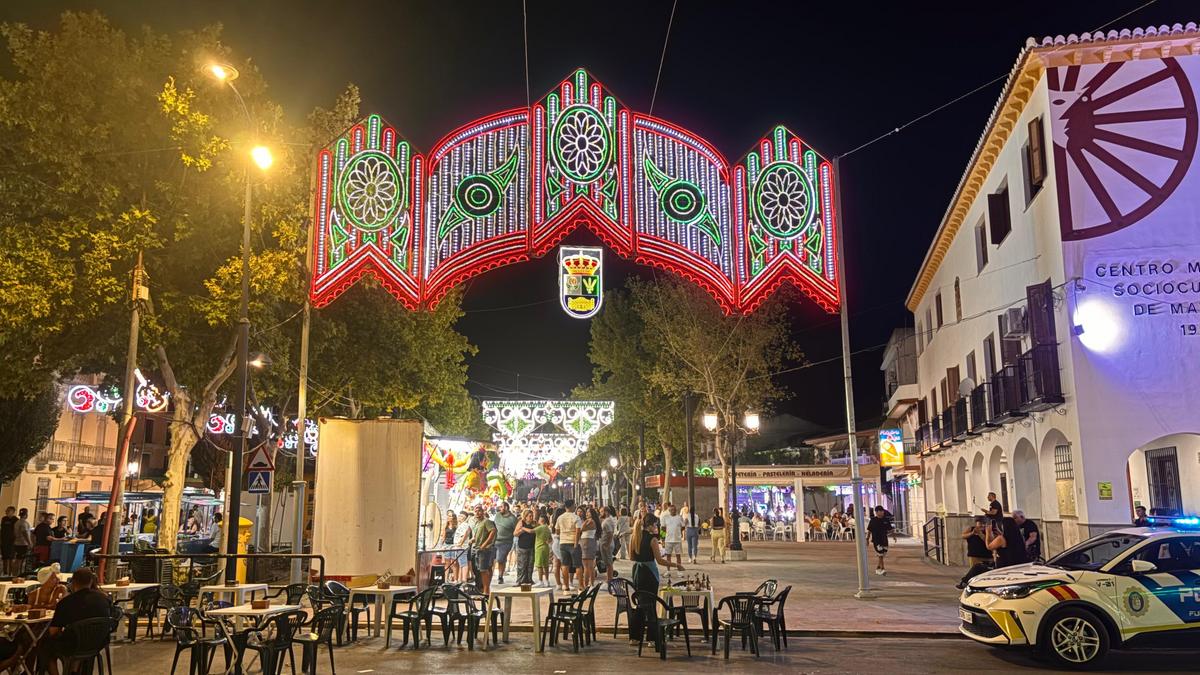 FIESTAS | CENA HOMENAJE TERCERA EDAD Y ENCENDIDO ALUMBRADO-Fuente Vaqueros
