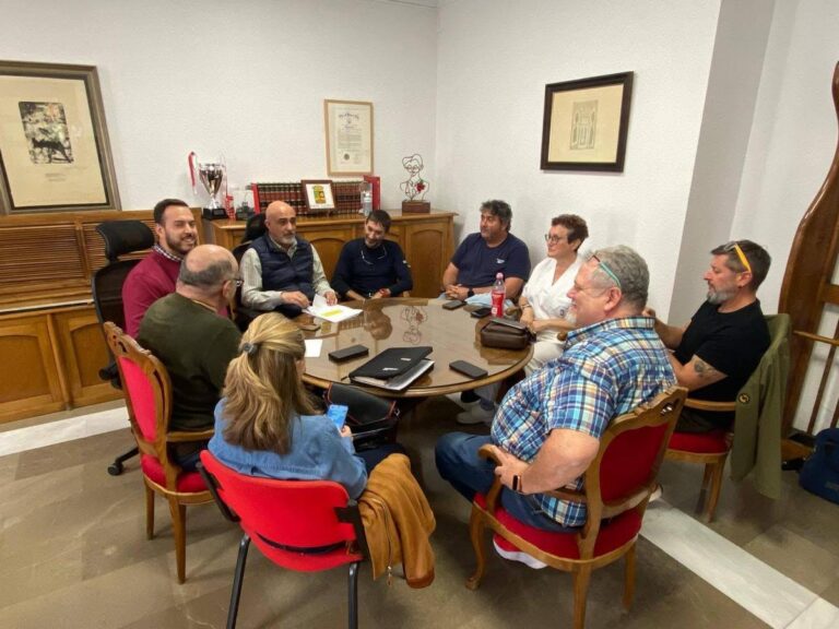 FIRMA DEL NUEVO CONVENIO COLECTIVO DEL PERSONAL LABORAL -Fuente Vaqueros