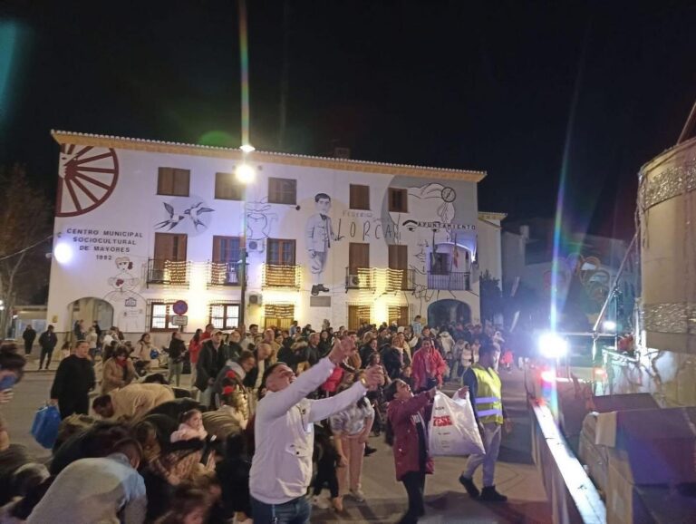 FIESTAS | CABALGATA DE SSMM LOS REYES MAGOS DE FUENTE VAQUEROS -Fuente Vaqueros