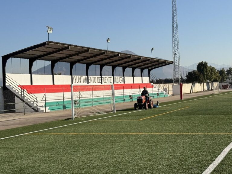 DEPORTES | MANTENIMIENTO CAMPO DE FUTBOL 11-Fuente Vaqueros