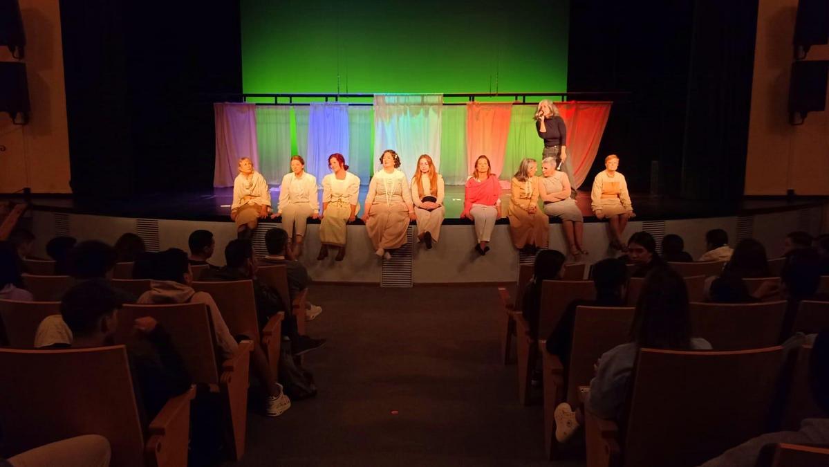 TURISMO | VISITA DE 303 ALUMNOS Y PROFESORES DE CENTROS DOCENTES-Fuente Vaqueros