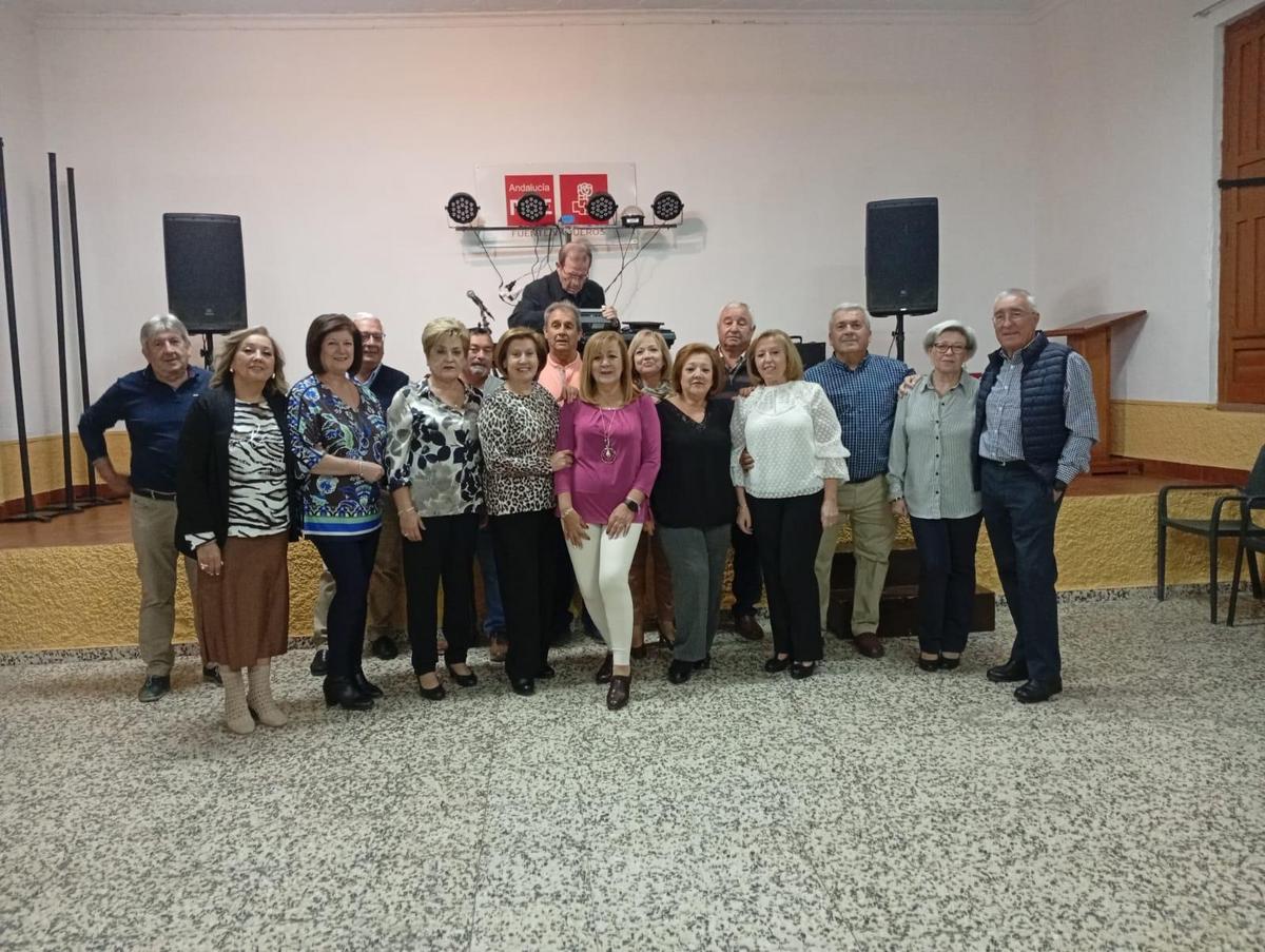 VERBENA POPULAR A CARGO DE LA AGRUPACION DE MAYORES-Fuente Vaqueros