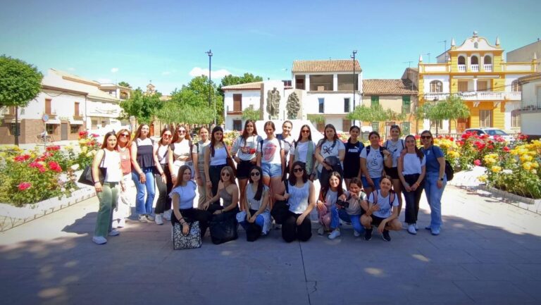 TURISMO | VISITA DEL CLUB DE LECTURA IES MIGUEL DE CERVANTES DE LUCENA-Fuente Vaqueros