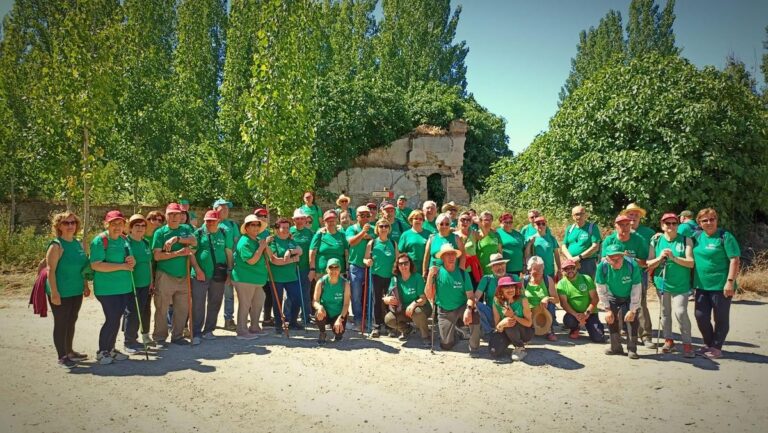 TURISMOS | VISITA DE LA ASOCIACION DE MAYORES SENDERISTAS EL HACHO DE RUTE-Fuente Vaqueros