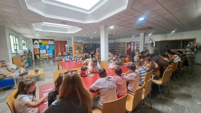 FIESTAS | MAÑANA DE BINGO EN LA BIBLIOTECA MUNICIPAL-Fuente Vaqueros